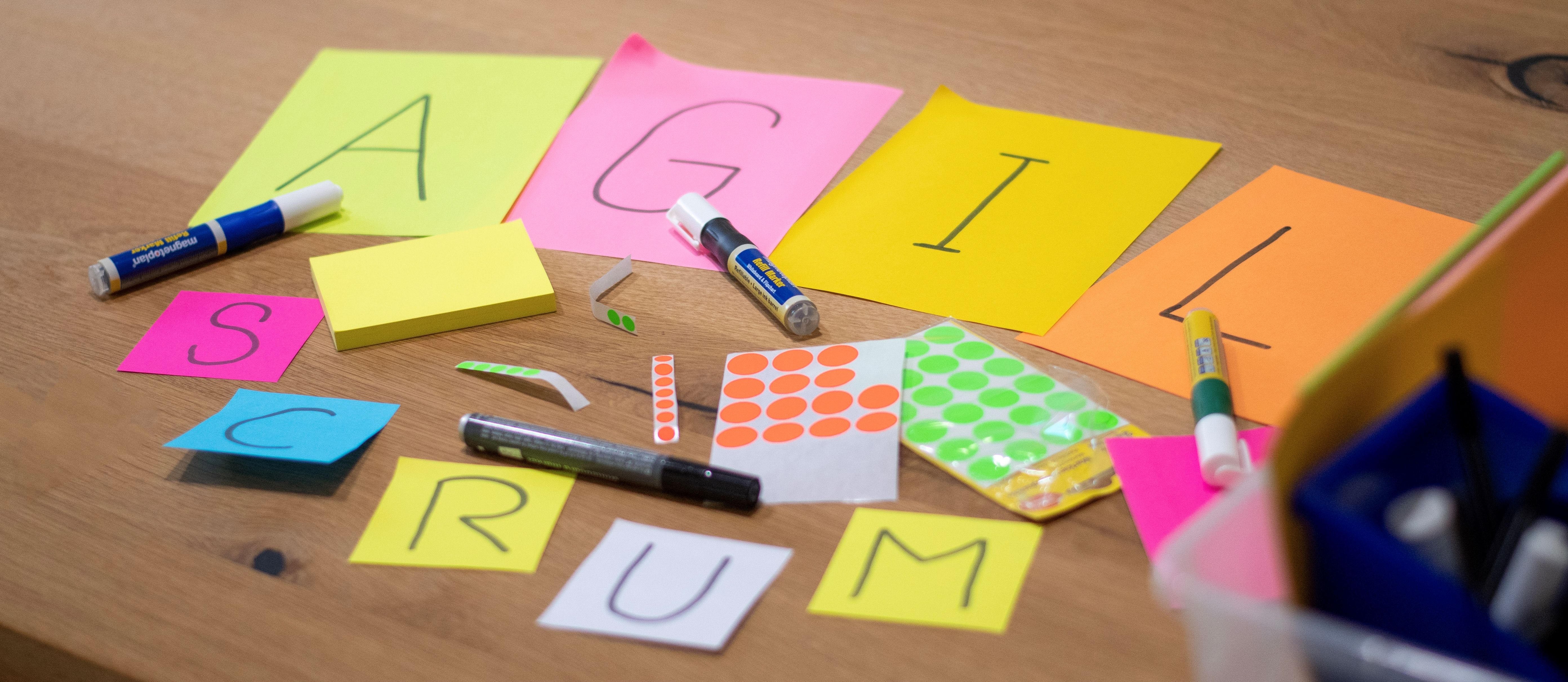 Agilität und Scrum auf Post-it's