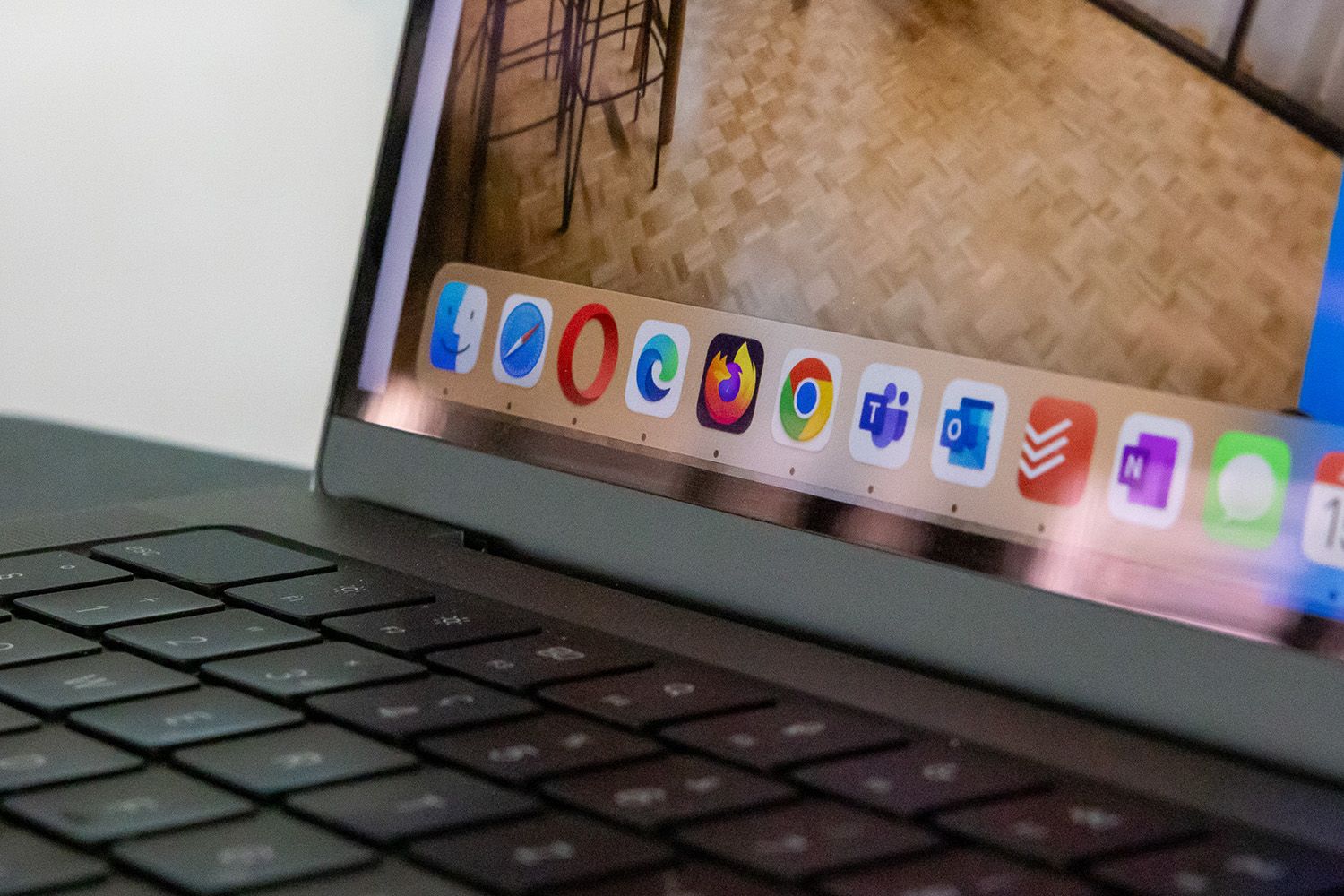 Auswahl an Browsern auf Laptop