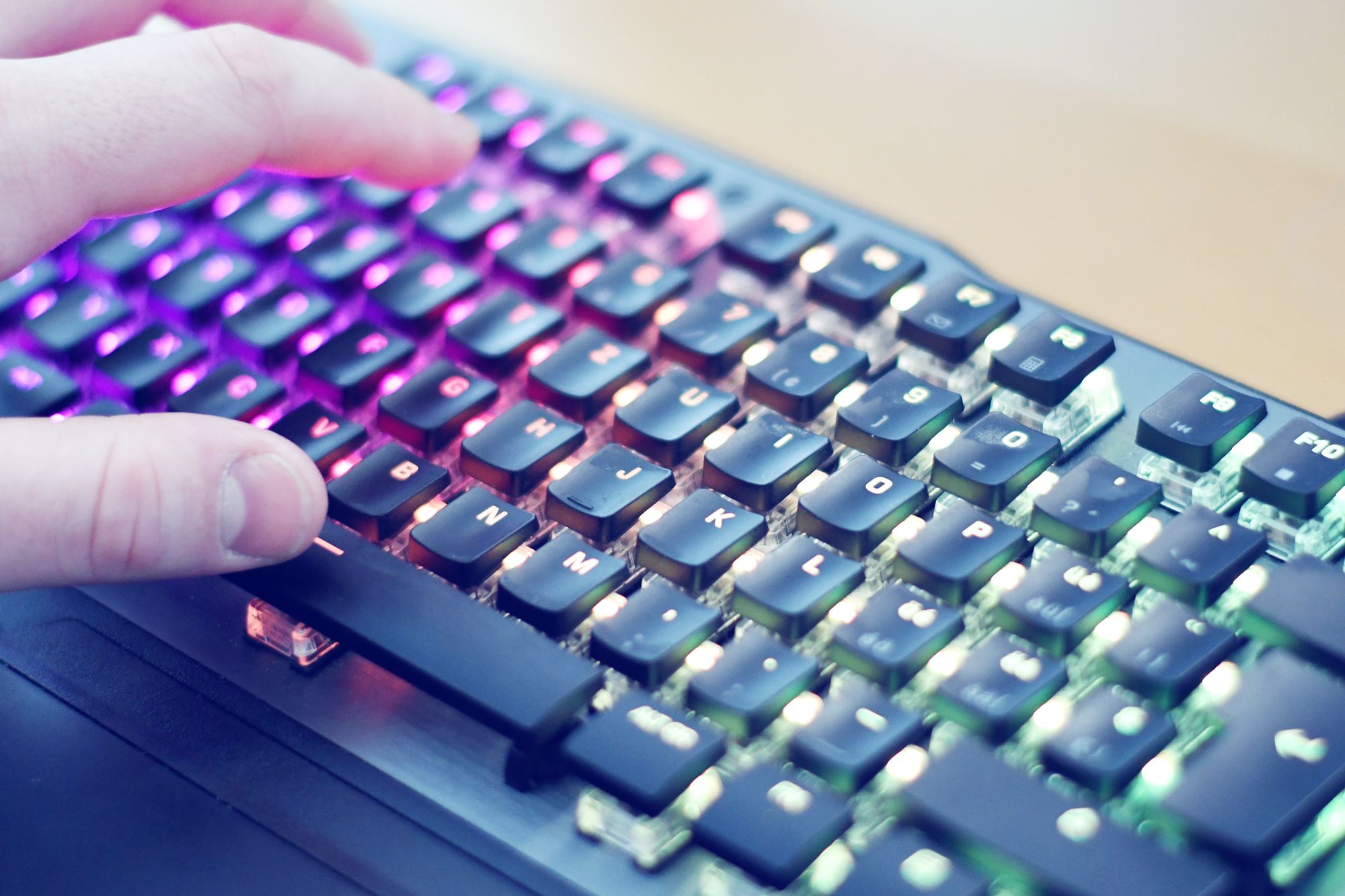 Leuchtende Tastatur bei eSports
