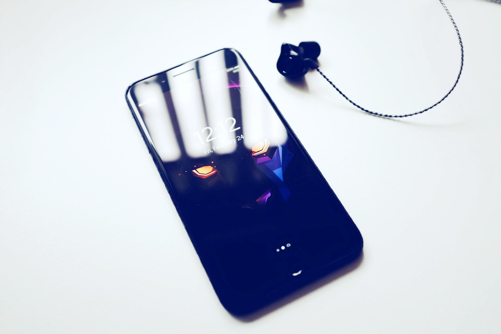 Smartphone mit dunklem Screen